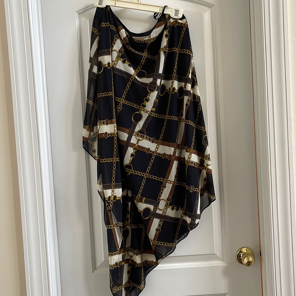 Beautiful Michael Kors shirt can go with anything either work or night out